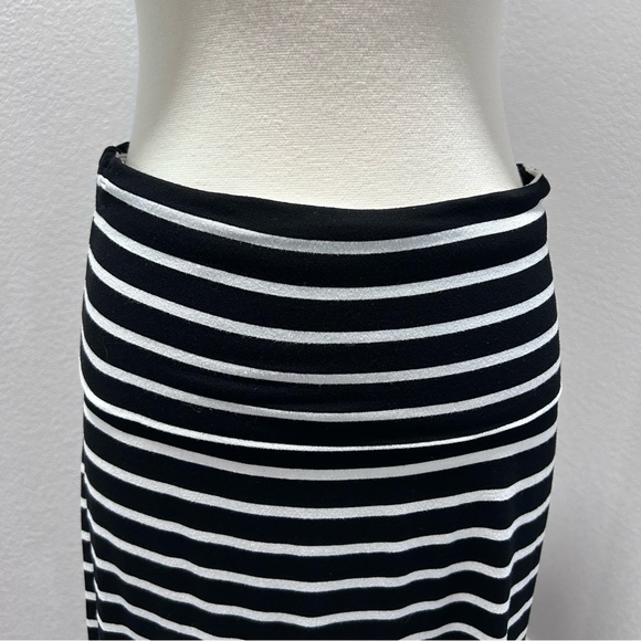 a.n.a. Striped Fold Over Waist Maxi Skirt - Picture 2 of 7